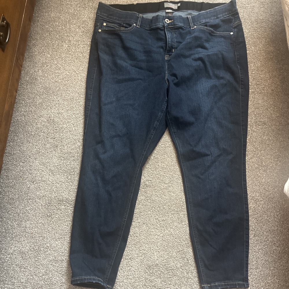 Torrid Jeans Size 26R Bombshell Skinny Stretch 44x26 Premium Stretch Dark Wash